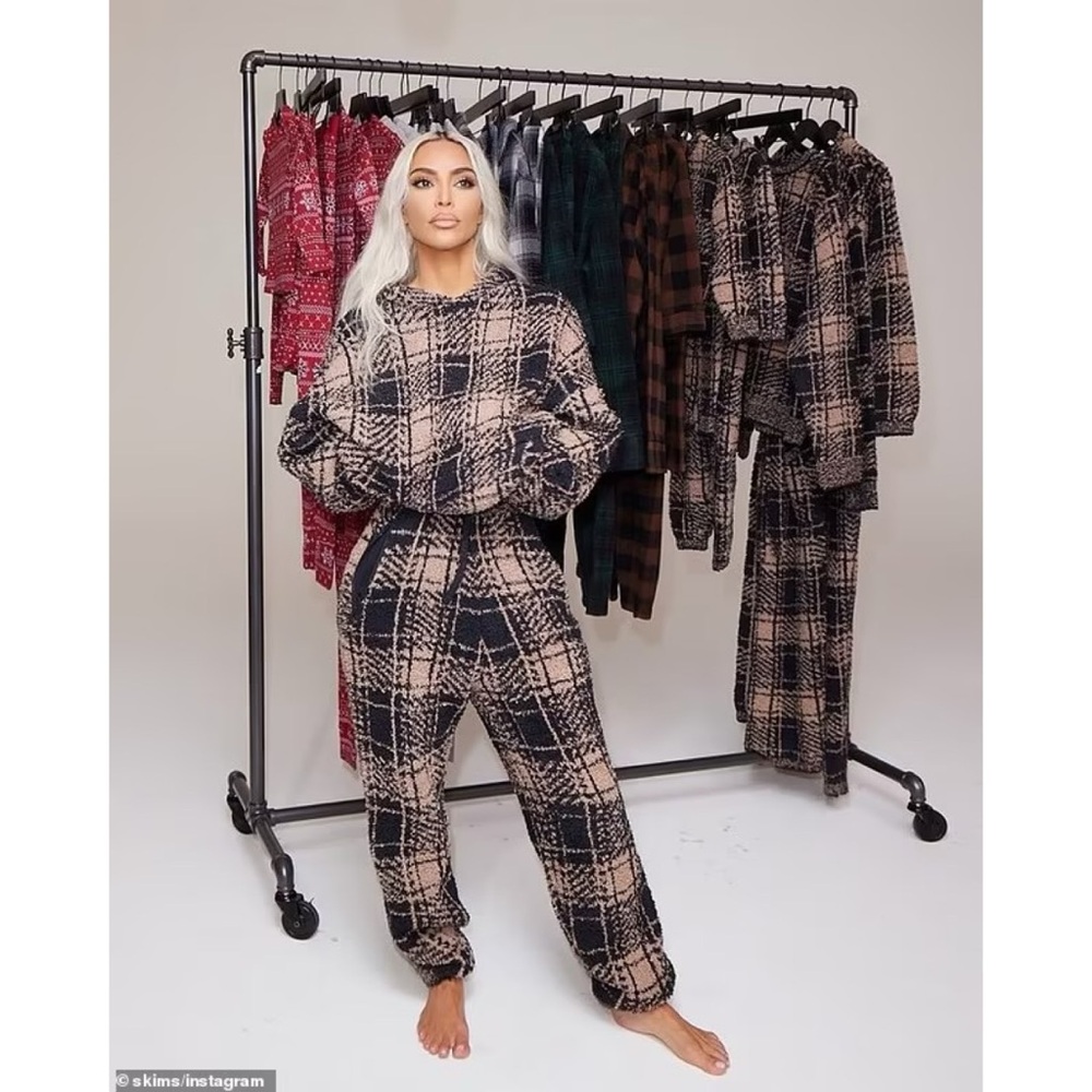 Skims Cozy Knit Unisex Crewneck Sweater and Sweatpants